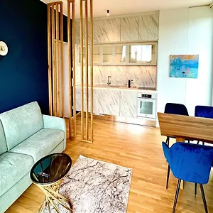 Apartment Kaiser Lodge by AlpenLuxus mit Rooftop Pool&Tiefgaragenstellplatz, Wien