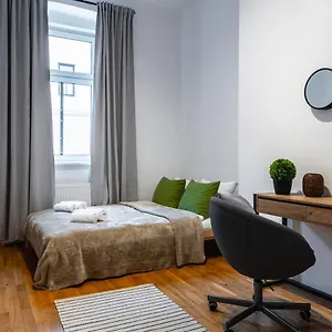 Apartment Stylish Designed In A Calm District, Wien
