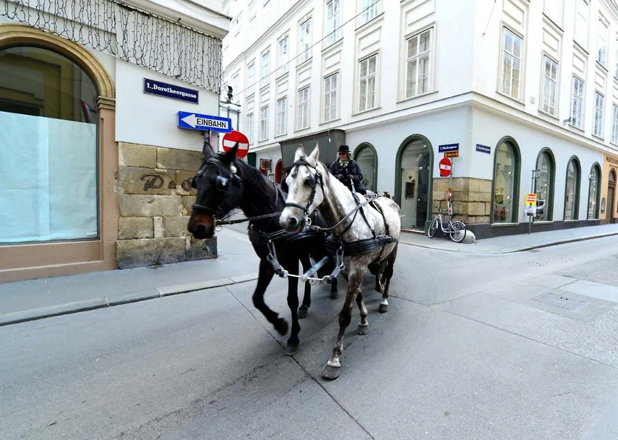 Cosy & Charming In The City Centre Viena 0*,